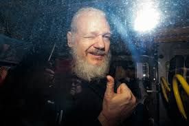 News Photo 1 - America - Otta Nottathil - 26620206assange