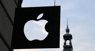 News Photo 1 - America - Finance - 13820203apple
