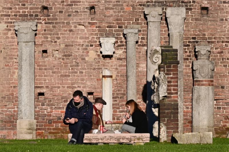 News Photo 1 - Europe - Otta Nottathil - 15120215italy