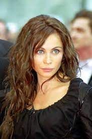 News Photo 1 - Europe - Cinema - actress_reveals_molestation_during_childhood