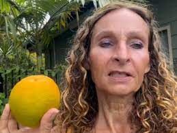News Photo 1 - Australia - Otta Nottathil - orange_juice_annie_osborne