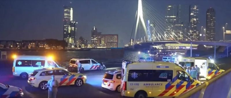 News Photo 1 - Europe - Otta Nottathil - messer_attack_rotterdam_netherlands