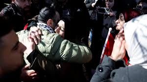 News Photo 1 - Europe - Otta Nottathil - hamas_free_3_hostages