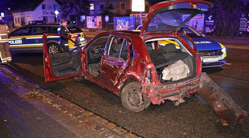 News Photo 1 - Germany - Otta Nottathil - german_police_stop_17_year_old_driver_by_firing_shots_oct_12_2026
