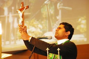 News Photo 1 - U.K. - Spiritual - holy_spirit_evening_in_manchester